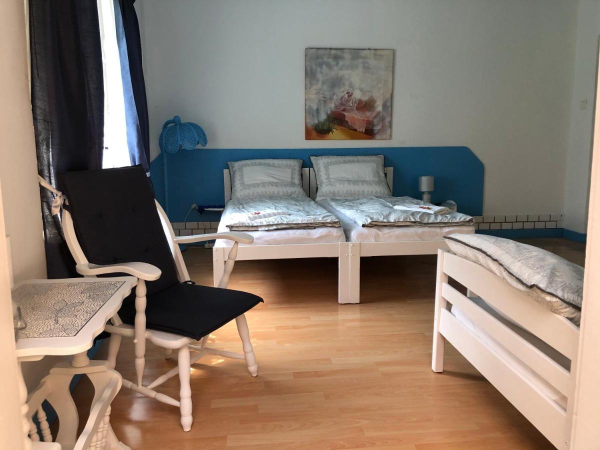 City Camping& Apartman &Bungalow Hotel Gyor Bagian luar foto